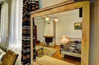 Гостевой дом Sinanovi Guest House Osina Семейный номер Делюкс-3