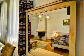 Гостевой дом Sinanovi Guest House Osina Семейный номер Делюкс-6