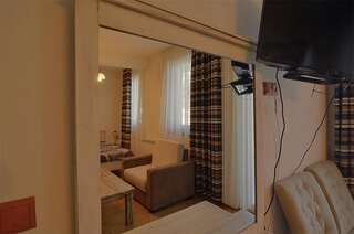 Гостевой дом Sinanovi Guest House Osina Двухместный номер с 1 кроватью и балконом-7