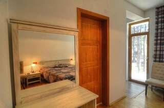 Гостевой дом Sinanovi Guest House Osina Двухместный номер с 1 кроватью и балконом-37