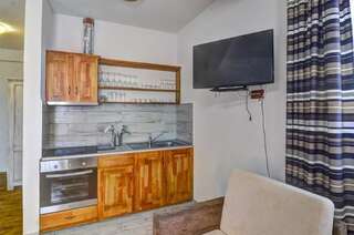 Гостевой дом Sinanovi Guest House Osina Двухместный номер с 1 кроватью и балконом-45