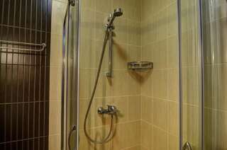 Гостевой дом Sinanovi Guest House Osina Двухместный номер с 1 кроватью и балконом-49